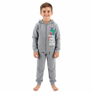 Chandal capucha Avengers Hero de alta calidad disponible en varios colores. Diseño moderno, resistente y funcional. Ideal para uso diario.